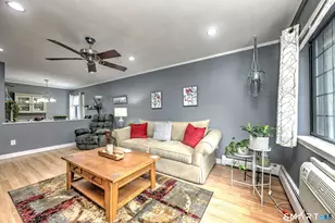 110 Foxwood Close, Milford, CT 06461 - Photo 8