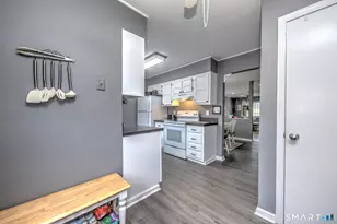 110 Foxwood Close, Milford, CT 06461 - Photo 16