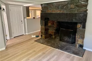 551 N Main St, Naugatuck, CT 06770 - Photo 2