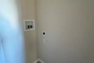 412 S Main St, New Britain, CT 06051 - Photo 8