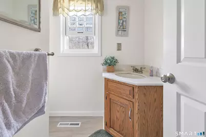 50 Summersweet Place, Stratford, CT 06614 - Photo 12