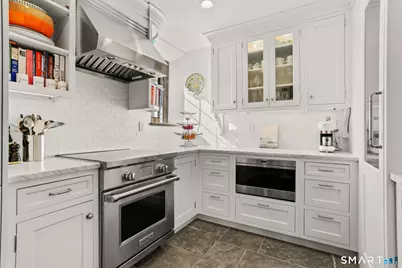 705 Weed Street #7, New Canaan, CT 06840 - Photo 10