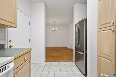 124 Southwick Court #124, Cheshire, CT 06410 - Photo 4