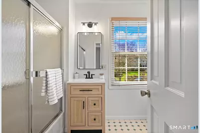 24 Bridget Lane, Fairfield, CT 06824 - Photo 28