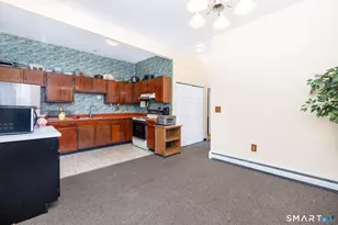 36 Capen St, Hartford, CT 06120 - Photo 10