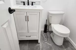 71 Towne House Rd, Hamden, CT 06514 - Photo 16