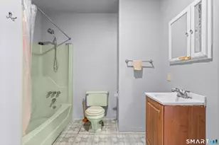 30 Hallock Ave, New Haven, CT 06519 - Photo 18