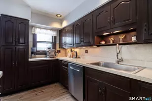 319 S Main St, Wallingford, CT 06492 - Photo 16