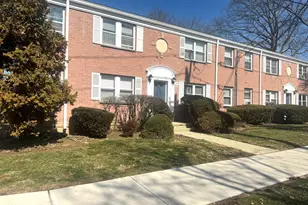 246 Seaton Rd, Stamford, CT 06902 - Photo 1