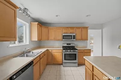 11 Mayo Avenue, Montville, CT 06370 - Photo 22