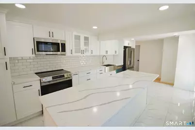 1335 Black Rock Turnpike, Fairfield, CT 06825 - Photo 6