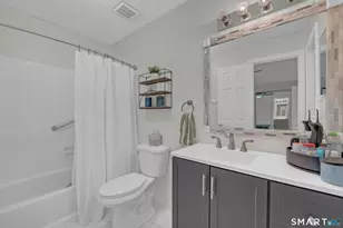 12 Carriage Crossing Ln, Middletown, CT 06457 - Photo 8