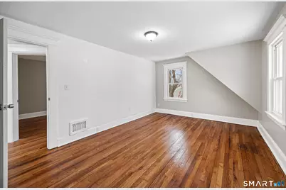 114 Greenleaf Avenue, Waterbury, CT 06705 - Photo 14