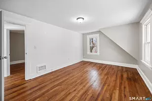 114 Greenleaf Ave, Waterbury, CT 06705 - Photo 14