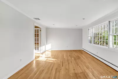 43 Limerick Road, Trumbull, CT 06611 - Photo 4