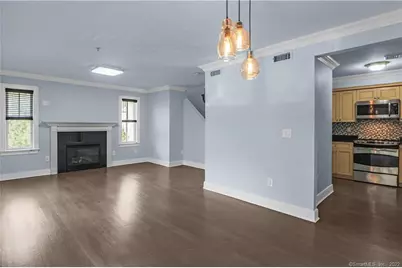 109 Forest Street #10, Stamford, CT 06901 - Photo 4