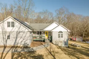 10 Meadowbrook Cir, Lisbon, CT 06351 - Photo 1