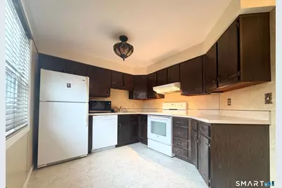 53 Metacomet Drive, Meriden, CT 06450 - Photo 6