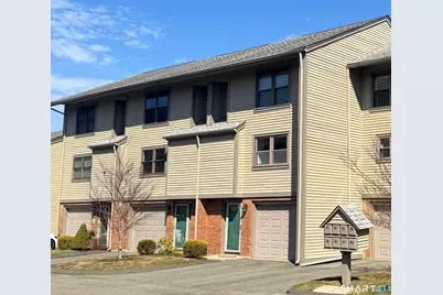 53 Metacomet Drive, Meriden, CT 06450 - Photo 2