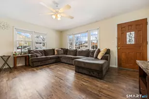 105 Daniel Dr, Bridgeport, CT 06606 - Photo 4