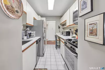 2625 Park Avenue #14J, Bridgeport, CT 06604 - Photo 14