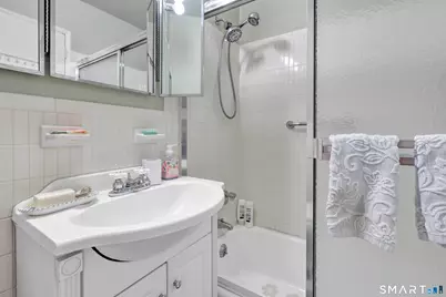 2625 Park Avenue #14J, Bridgeport, CT 06604 - Photo 22