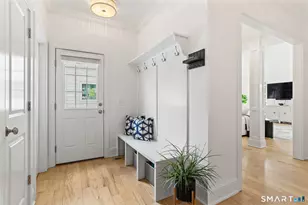 10 Pansy Rd, Fairfield, CT 06824 - Photo 18