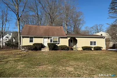 658 Winnepoge Drive, Fairfield, CT 06825 - Photo 1