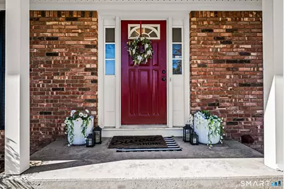 19 Oriole Drive, Norwalk, CT 06851 - Photo 2