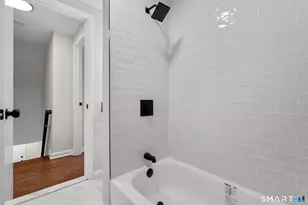 405 Wilcoxson Ave, Stratford, CT 06614 - Photo 24