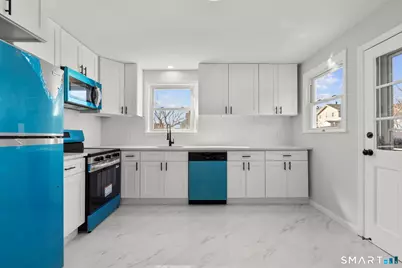 405 Wilcoxson Avenue, Stratford, CT 06614 - Photo 8