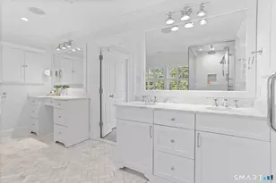 90 5 Mile River Rd, Darien, CT 06820 - Photo 28