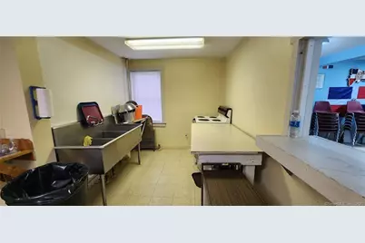 60 Jay Street, New London, CT 06320 - Photo 6