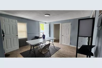 60 Jay Street, New London, CT 06320 - Photo 12