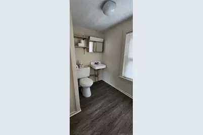 60 Jay Street, New London, CT 06320 - Photo 8