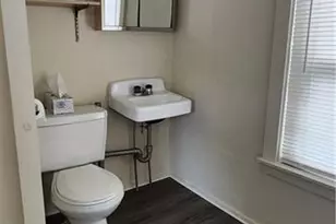 60 Jay St, New London, CT 06320 - Photo 8