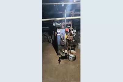 60 Jay Street, New London, CT 06320 - Photo 16