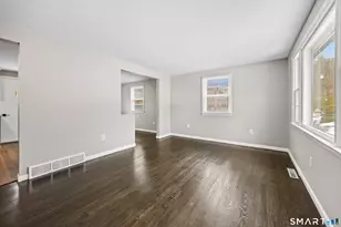 175 Devonwood Dr, Waterbury, CT 06708 - Photo 4