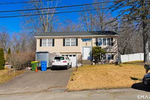 76 Hickory Hill Dr, Waterbury, CT 06708 - Photo 1