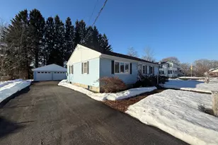 29 Rosedale St, Killingly, CT 06239 - Photo 1