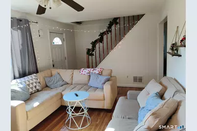 100 Loftus Circle, Bridgeport, CT 06606 - Photo 2