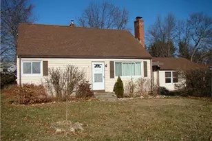 100 Loftus Cir, Bridgeport, CT 06606 - Photo 1