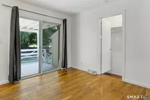 100 Loftus Cir, Bridgeport, CT 06606 - Photo 10