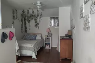 100 Loftus Cir, Bridgeport, CT 06606 - Photo 14