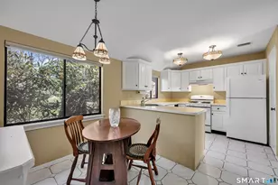 14 Canterbury Ln, Avon, CT 06001 - Photo 8