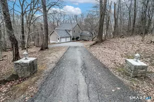 8 Pebble Ln, New Milford, CT 06776 - Photo 2