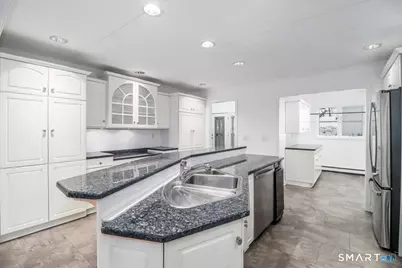 8 Pebble Lane, New Milford, CT 06776 - Photo 2