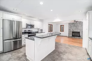 8 Pebble Ln, New Milford, CT 06776 - Photo 4