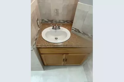 17 Harrison Place #APT C, Hartford, CT 06112 - Photo 8