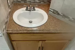 17 Harrison Pl, Hartford, CT 06112 - Photo 8